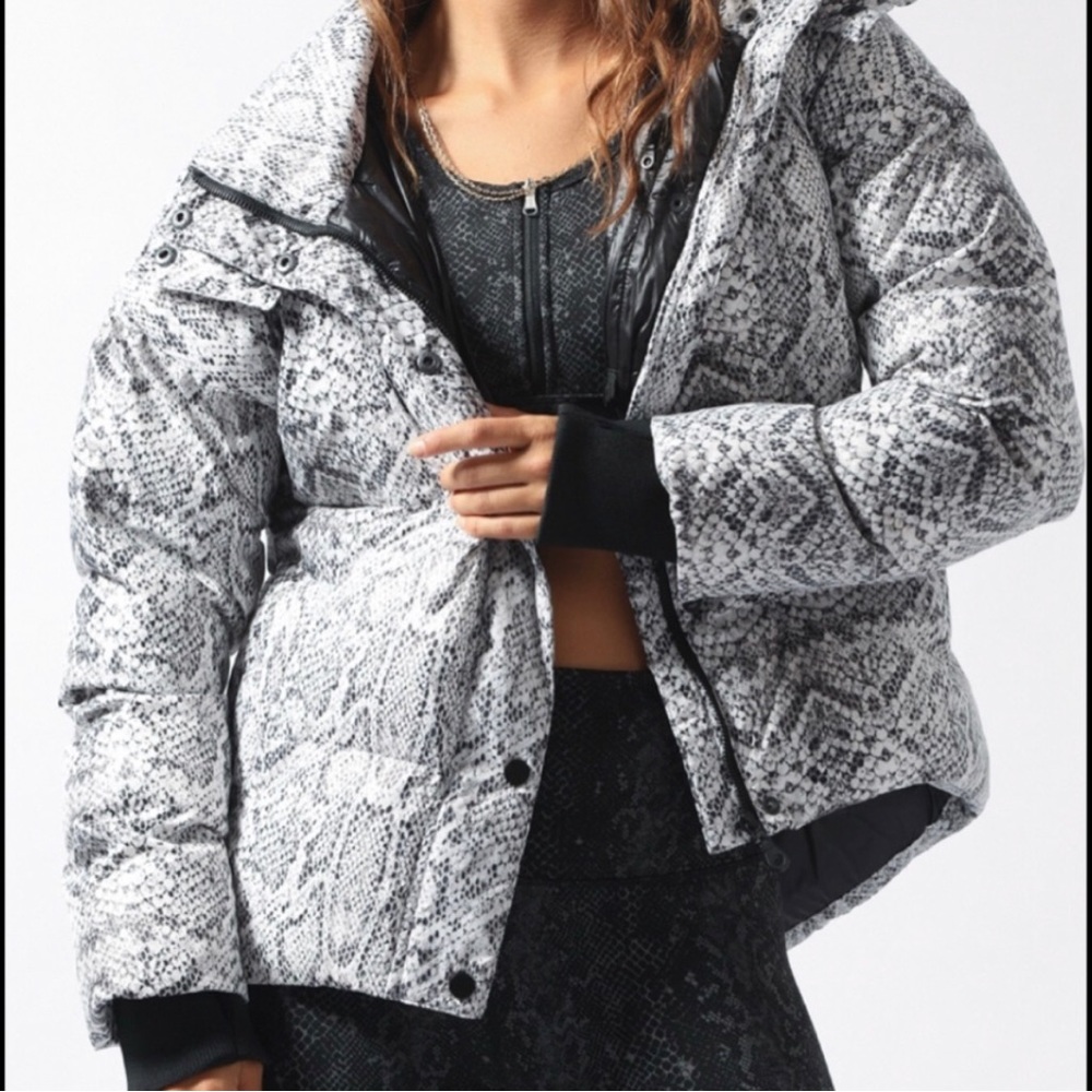 Varley Highland Puffer Snakeskin Printed Winter Jacket Women’s Size Small